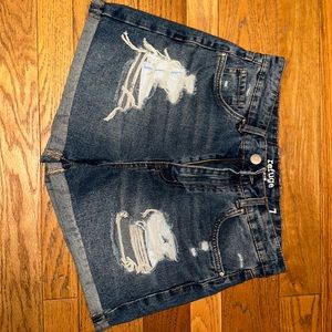 Women’s Refuge brand denim shorts